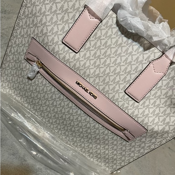 Extra Large pink Michael Kors tote bag - Picture 3 of 7